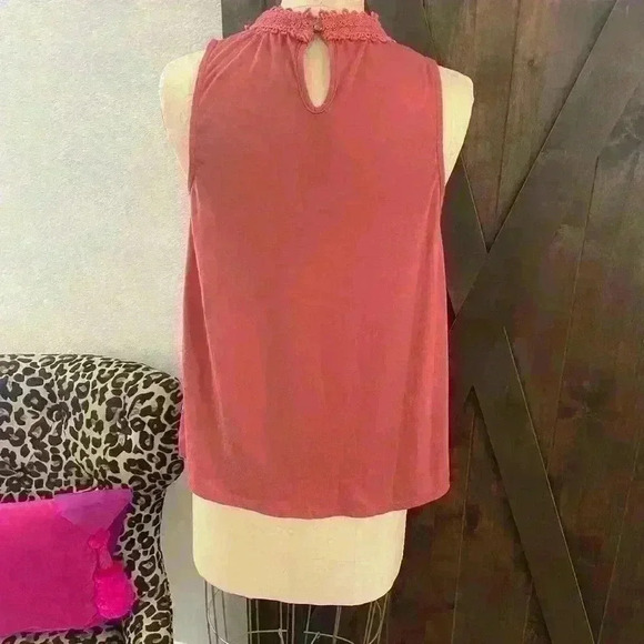 Taylor&Sage Size Small Boho Floral top - Picture 4 of 9